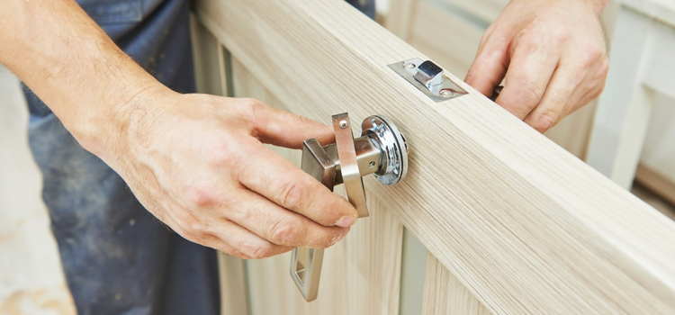 interior door repair Bear Valley Springs